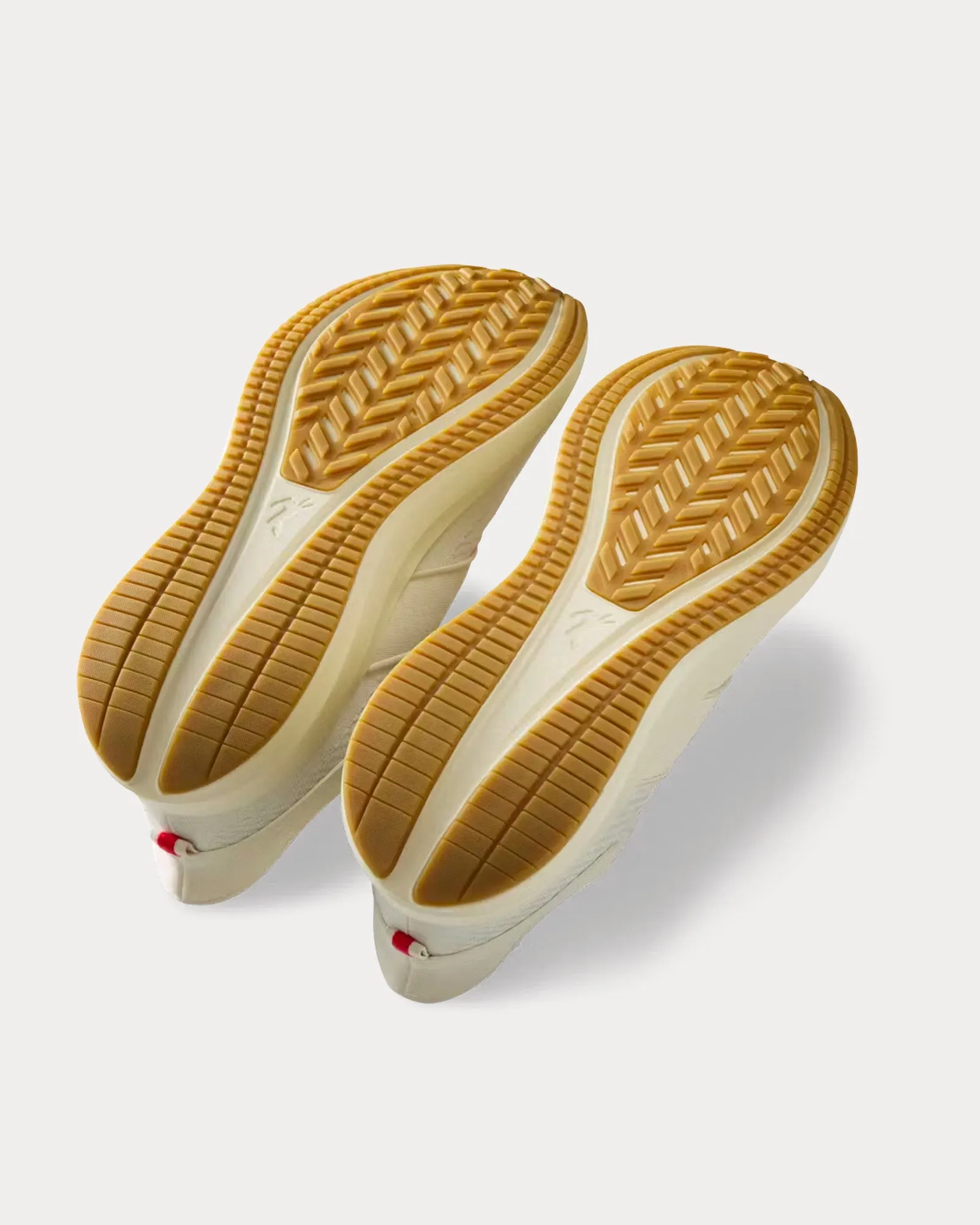 Eliot Runner Ivory / Ivory Running Shoes