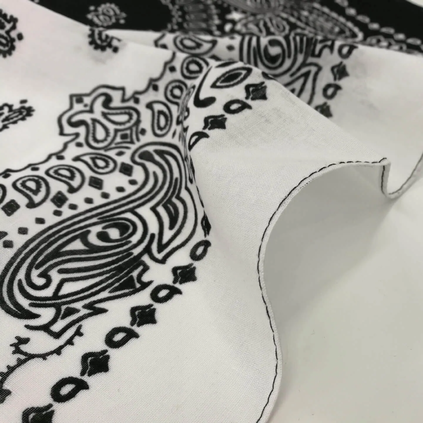 Paisley Print Bandanas for Cowboy, Headbands for Women Men, 100% Cotton Dog Handkerchief